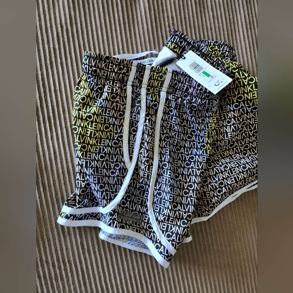 CK Performance Shorts - Picture 2 of 3